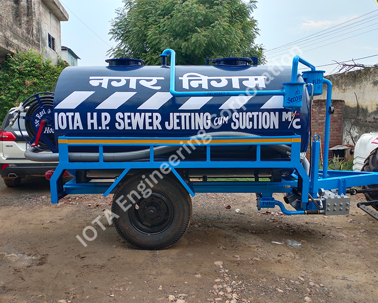 Sewer Jetting Cum Suction Machine