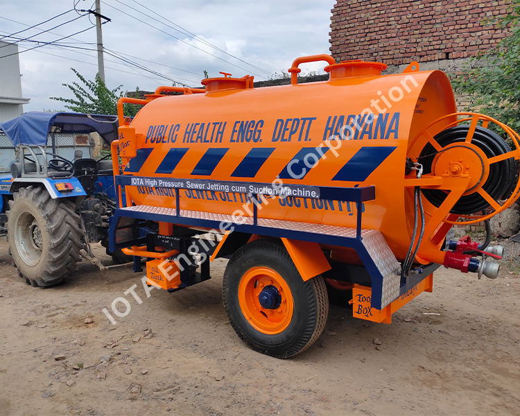 Sewer Jetting Cum Suction Machine