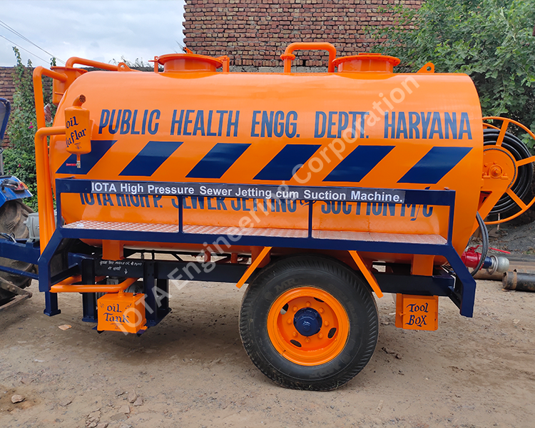 Sewer Jetting Cum Suction Machine